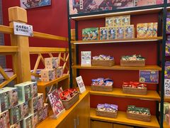 零售区-茶理宜世(岭南站NOVA店)