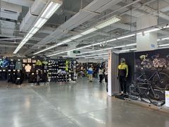 -迪卡侬(苗岭路店)