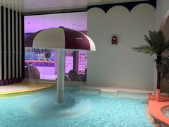 -涨巢·潮玩水疗局