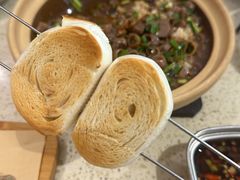 -蚝堡海鲜·威海菜·海肠捞饭·烧烤·亚洲吃蚝公司(幸福门店)