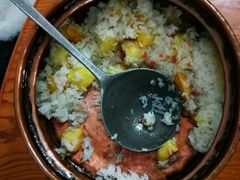 -抚仙湖石锅鱼菌园(明星鱼洞分店)