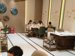 -帝皇海海鲜豆捞(桐泾商务广场店)