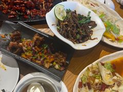 -隔壁老王·家常云南菜(花巷店)