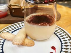 招牌提拉米苏-IL TEATRO 精品意大利餐厅