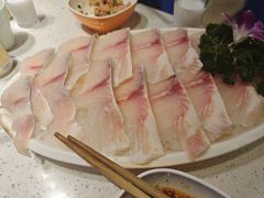 -巴国妹子毛肚火锅(蓝光悦城店)