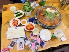 -喇喇排骨火锅·传统韩式脊骨汤(望京西园总店)