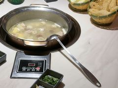 -喃喃椰·糟粕醋·椰子鸡火锅(七堡花园店)
