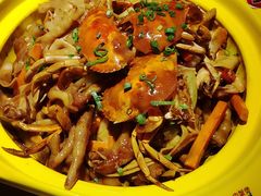 -多嘴肉蟹煲(万达店)
