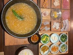 -银米·云南传统过桥米线(双廊黑金冠店)