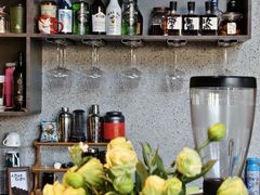 -HUG·拥抱咖啡(郑州宝龙广场店)