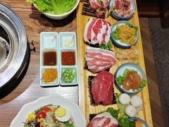 -明洞阿姨·韩式酱蟹烤肉·创意料理(三元桥店)