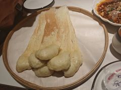 -万松园美食街