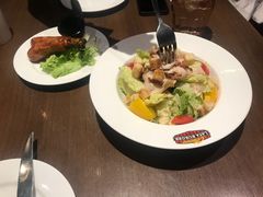 -拉亚汉堡经典餐厅(商城路店)