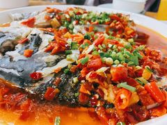 剁椒鱼头-万景饭店·鱼街农家菜