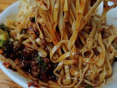 -中和裴氏蹄花(府河路店)