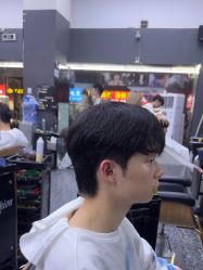 点击看大图 -藤野造型专业烫染接发