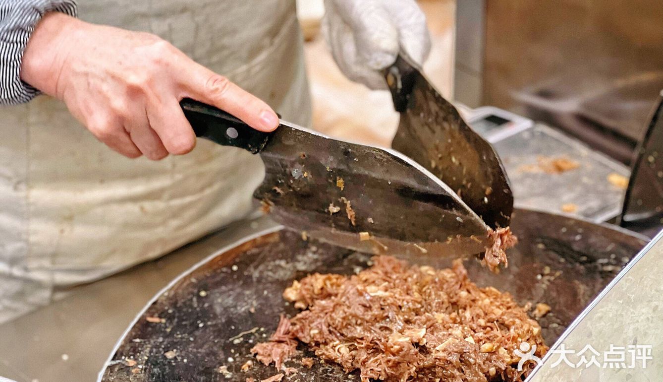 在冬季❗️这口牛肉烧饼配羊汤❗️