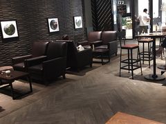 大堂-星巴克臻选(南京金茂览秀城店)