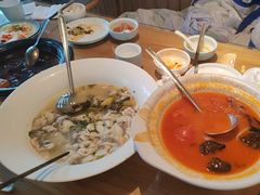 -严记小天府酸菜鱼(西四路店)