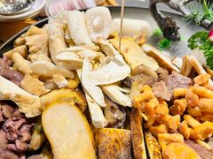 -一朵菌·野生菌探索家火锅(南亚店)
