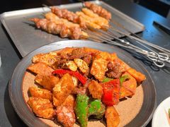 -阿里家·新疆烤肉酒場 by MIG