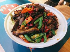 干锅牛杂-爱妻鱼•老体北重庆水煮鱼•川菜(白云路店)