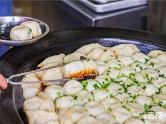 -黄阿姨锅贴大王(万航渡路店)