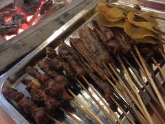 -峨眉一绝姐妹烧烤(峨眉花园店)