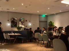 -港丽餐厅(来福士店)