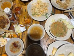 -老牌坊云南鱼豆花火锅(爱建店)