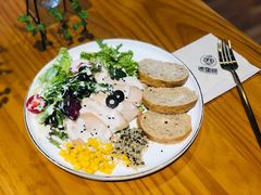 -ZING COFFEE 镜咖啡