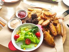 人气重磅拼盘-必胜客(华南摩尔店)