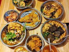-柳州肥姨妈大骨螺蛳粉(东靖路店)