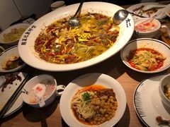 老坛子酸菜鱼-新太二·鲜料川菜(晶耀前滩店)