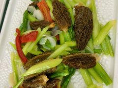 -伊源鼎盛餐饮服务有限公司