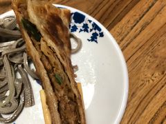 -溢心园香河肉饼总店