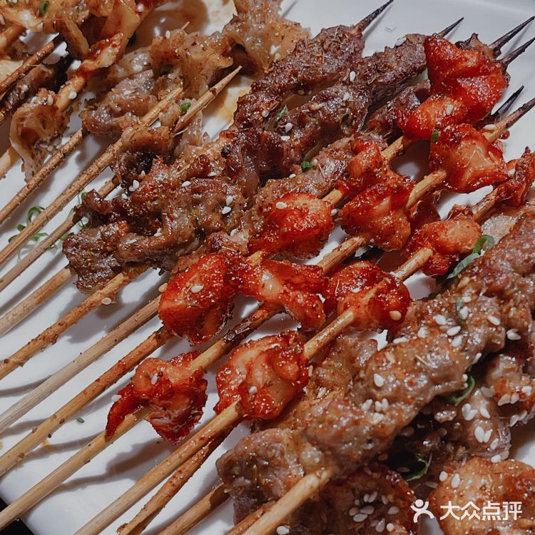 还有什么比吃串喝酒看球更爽的事！