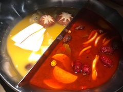 红颜花胶鸡锅-湊湊火锅·茶憩(杭州湖滨银泰in77店)
