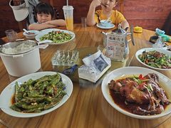 -芦茨金富饭庄·25年老字号·专做稻草鸡