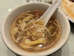 海鲜酸辣汤-老虎滩船说·海胆水饺·大连海鲜(老虎滩店)