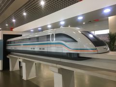 -龙阳路磁悬浮列车总站-停车场