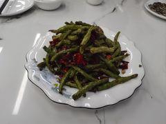 干煸豆角-回头客餐厅·家的味道农家菜·虹鳟鱼·铁锅炖(雁栖湖店)