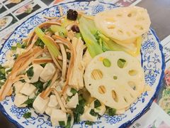 素拼盘-老西安韩记三鲜煮馍(四府街店)