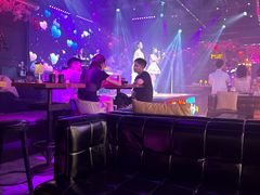 -喜鹊音乐酒馆(西街店)