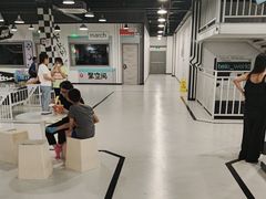 -极限PLAY运动娱乐新世界·团建派对潮玩休闲馆·室内蹦极高空游乐园