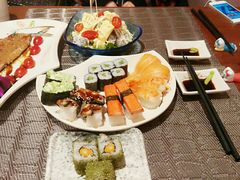 -鸿通城购物中心