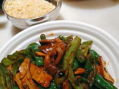 辣椒炒肉-小菜园新徽菜(马鞍山金鹰店)