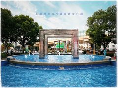 -大宁国际商业广场-地下停车库