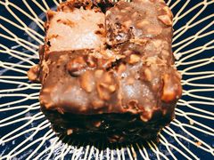 -La Mer Restaurant & Lounge