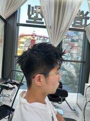 -U·NI SALON 造型
